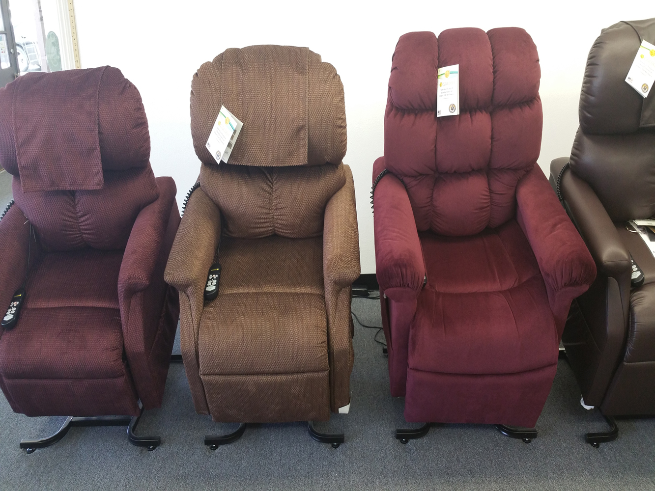 Rent Lift Chair seat reclining liftchair recliner are leather 2-motor infinite position zero gravity pride golden chairlifts